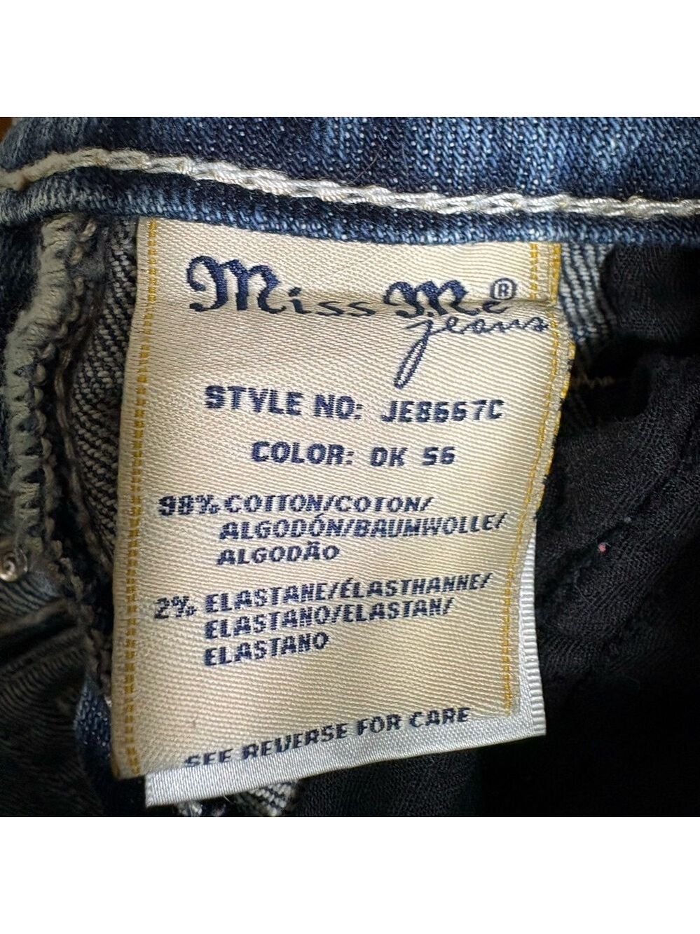 Miss Me Signature Crop Jeans w/Embellished Pocket Trim. Size 26 Like new! EUC! - Picture 7 of 13